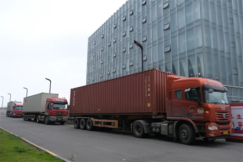 QGM nggawe mesin sing dikirim menyang Timur Tengah, mbantu konstruksi regional njupuk kabisat anyar