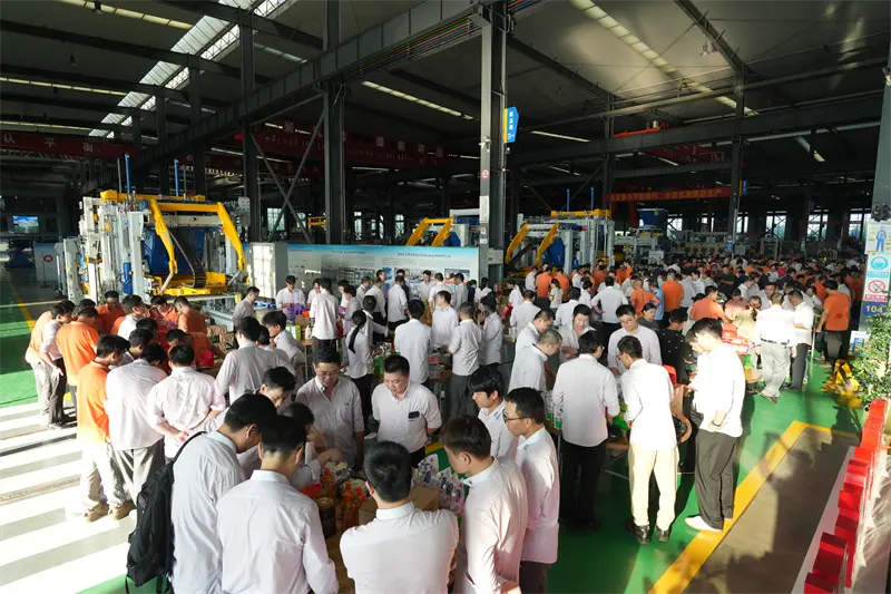 Wulan purnama nggawa kabungahan lan kasenengan, lan 