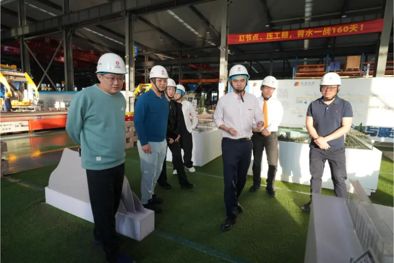 Nan'an ngasilake asosiasi siswa luar negeri sing dibukak lan nganakake riset ing Quangong Mesin Co, Ltd