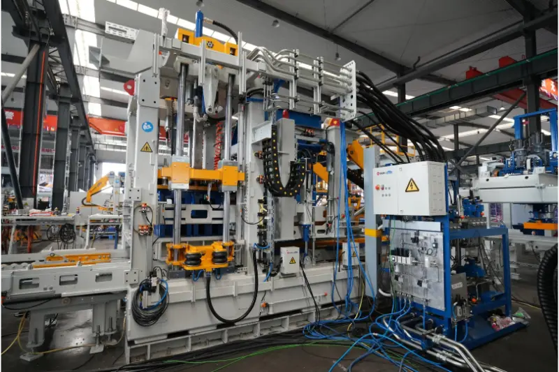 Quangong Machinery Co., Ltd.: Loro Jalur Produksi Bahan Bangunan Otomatis sing bakal Didegake ing Uzbekistan ing 2026.