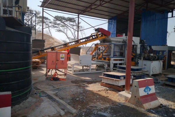 Lini Produksi Otomatis QGM QT10 Kanggo Proyek China Road and Bridge Corporation (CRBC) Dakar BRT (Bus Rapid Transit)